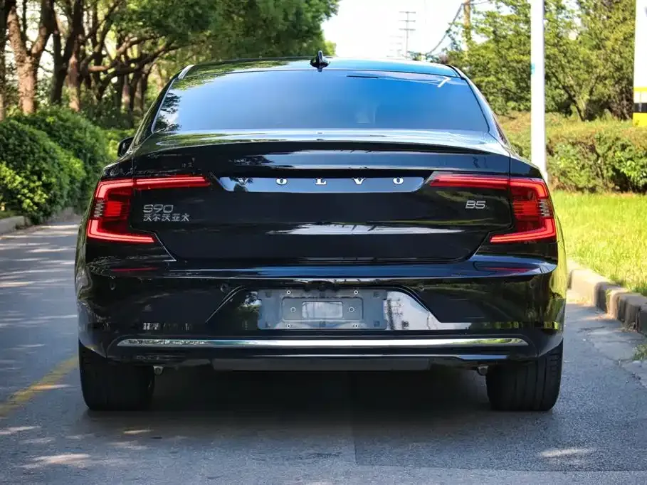 Volvo S90 — фото 6