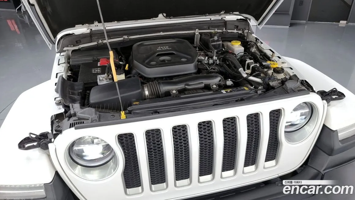 Jeep Wrangler — фото 6