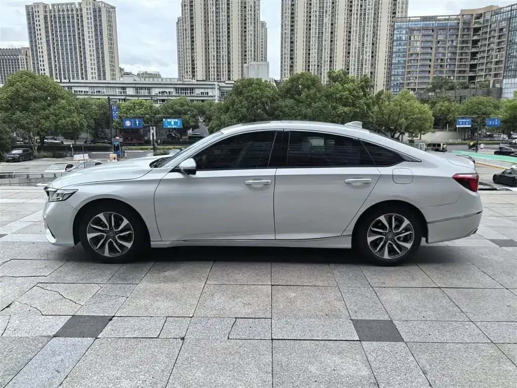 Honda Inspire — фото 7