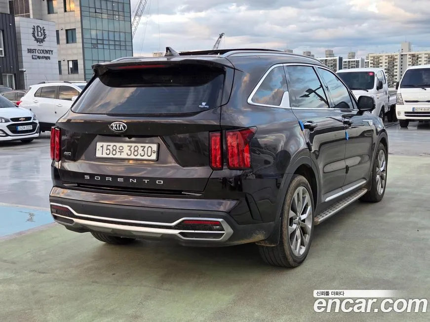 Kia Sorento — фото 3