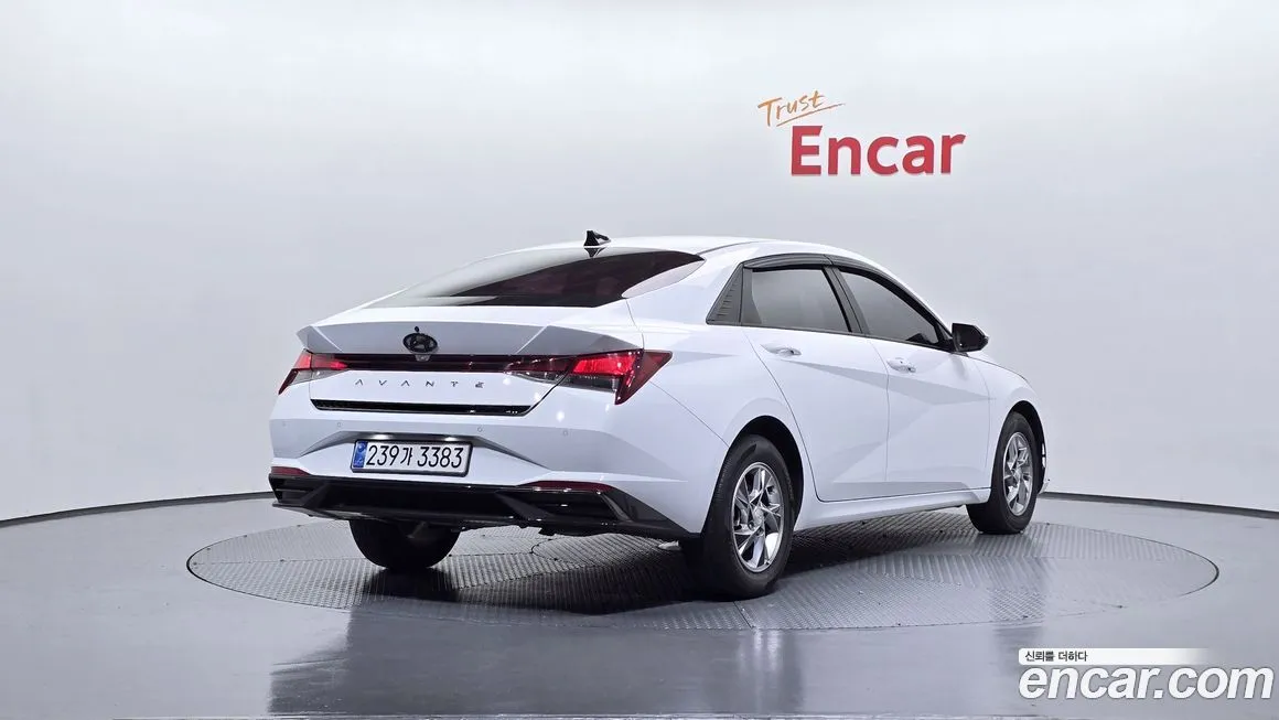 Hyundai AVANTE — фото 2