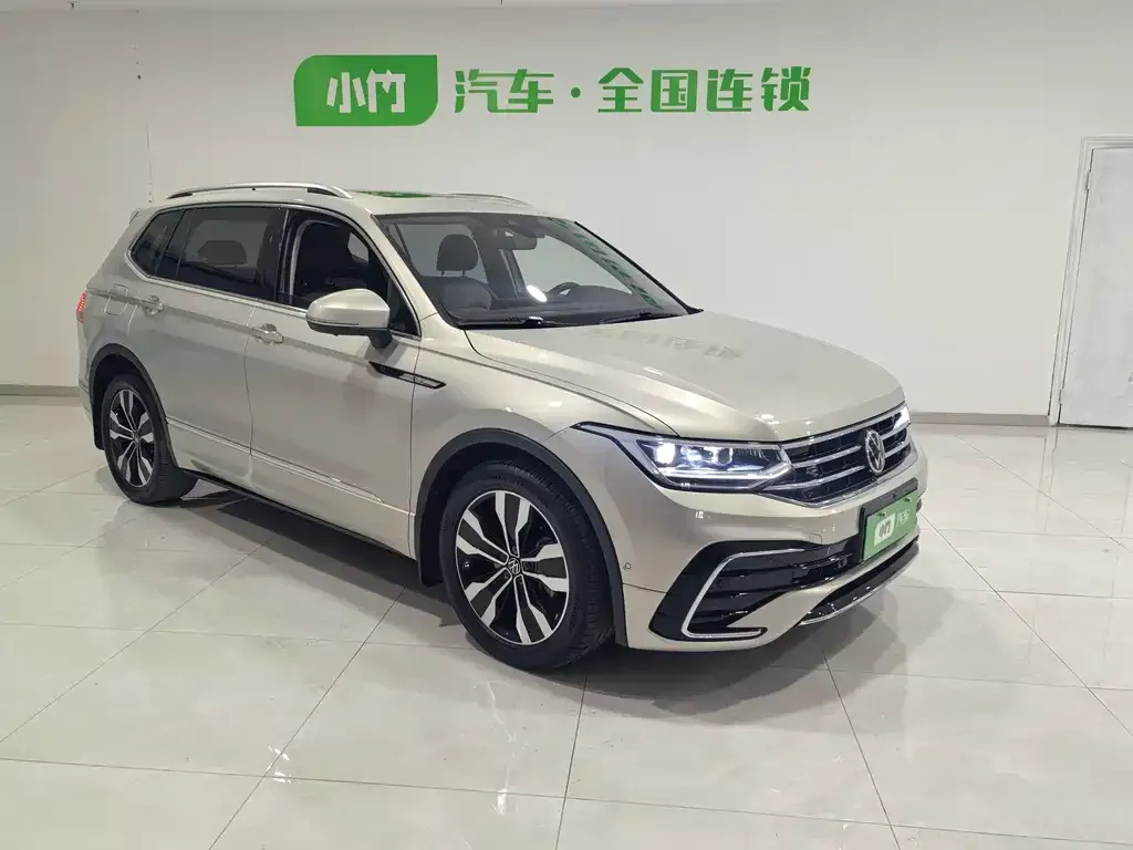 Volkswagen Tiguan L — фото 3
