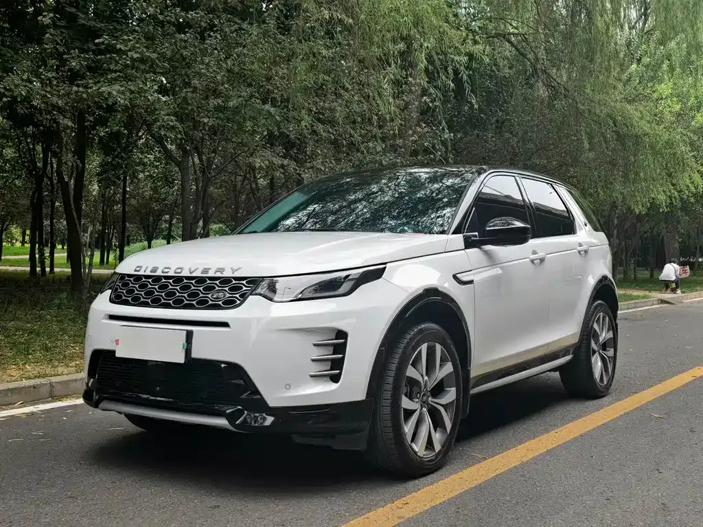 Land Rover Discovery Sport — фото 1