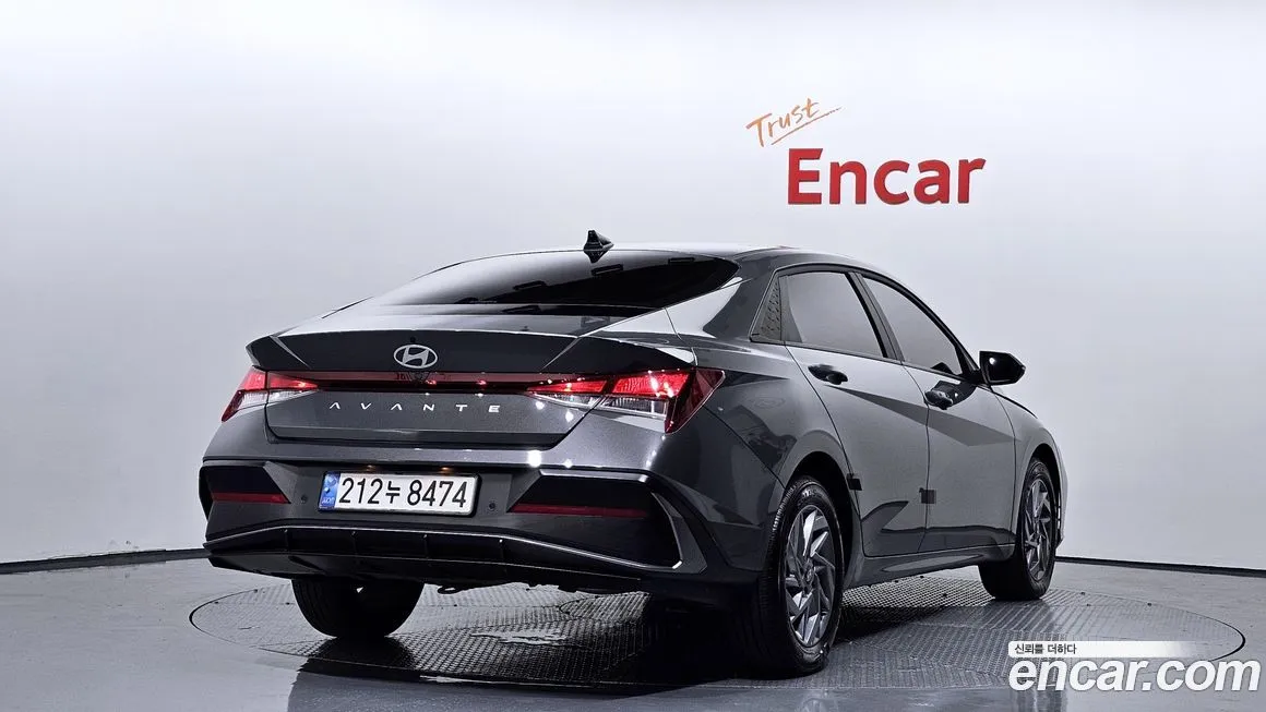 Hyundai AVANTE — фото 2