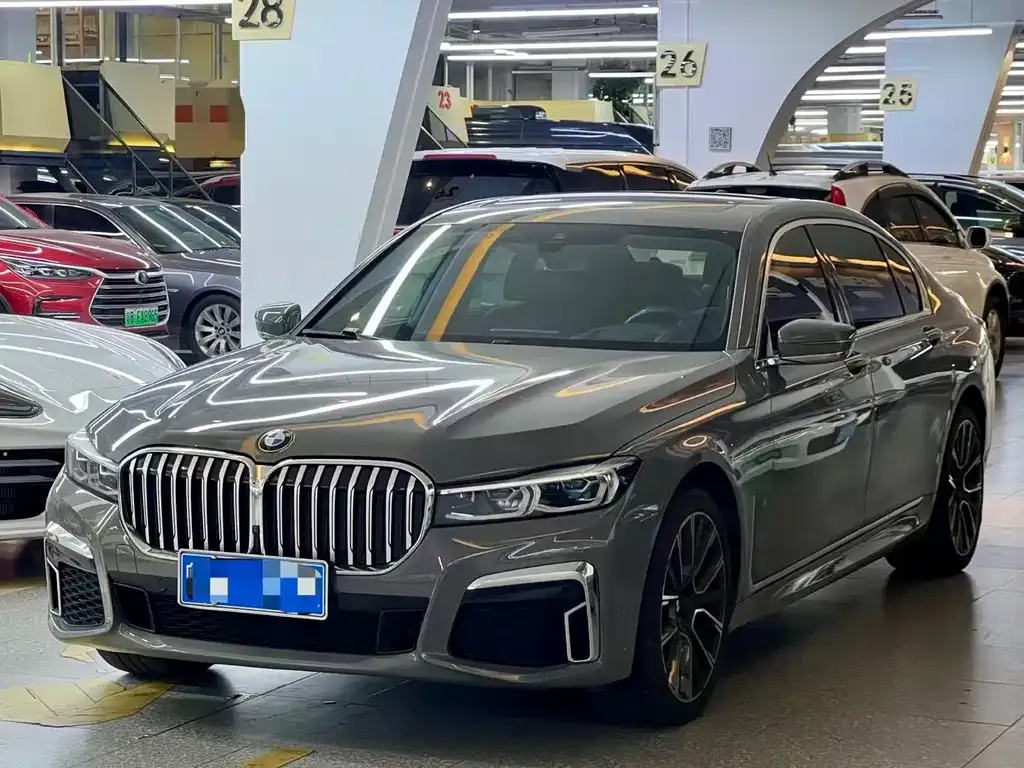 BMW 7 Series — фото 2
