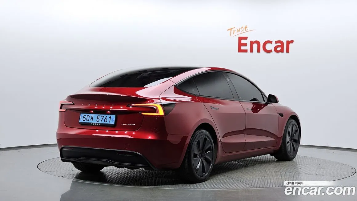 Tesla Model 3 — фото 2