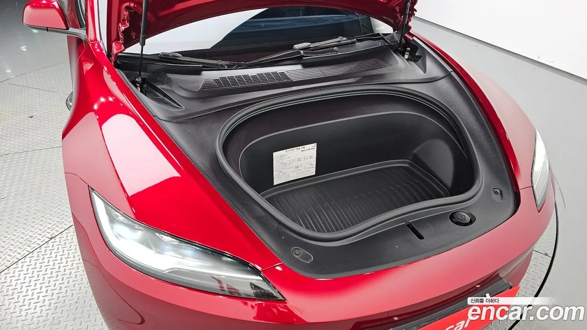 Tesla Model 3 — фото 6