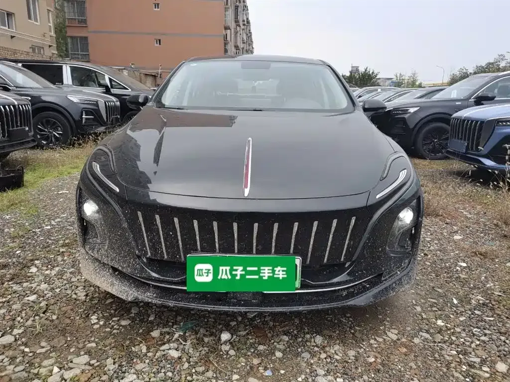 Hongqi E-QM5 — фото 3