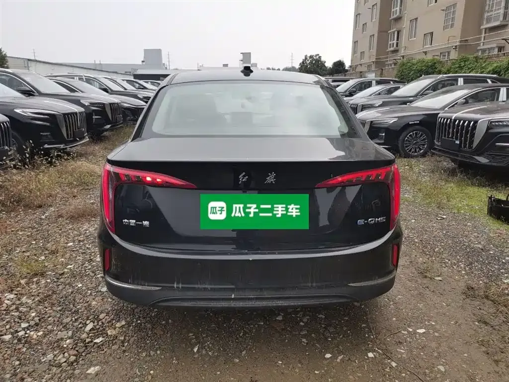 Hongqi E-QM5 — фото 6