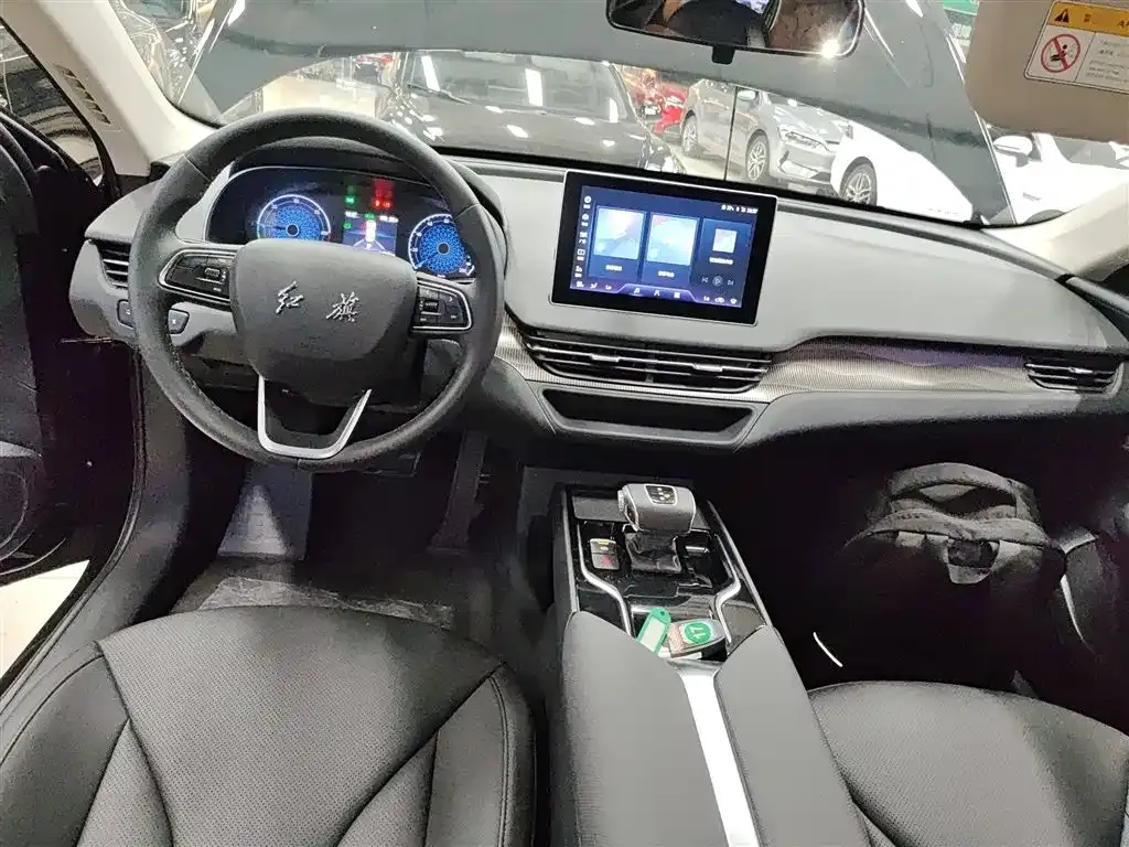 Hongqi E-QM5 — фото 10