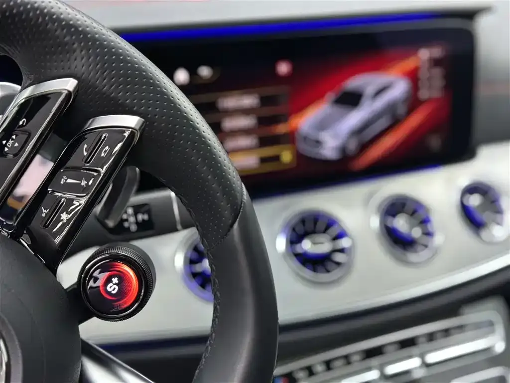 Mercedes-Benz E-Class AMG — фото 10