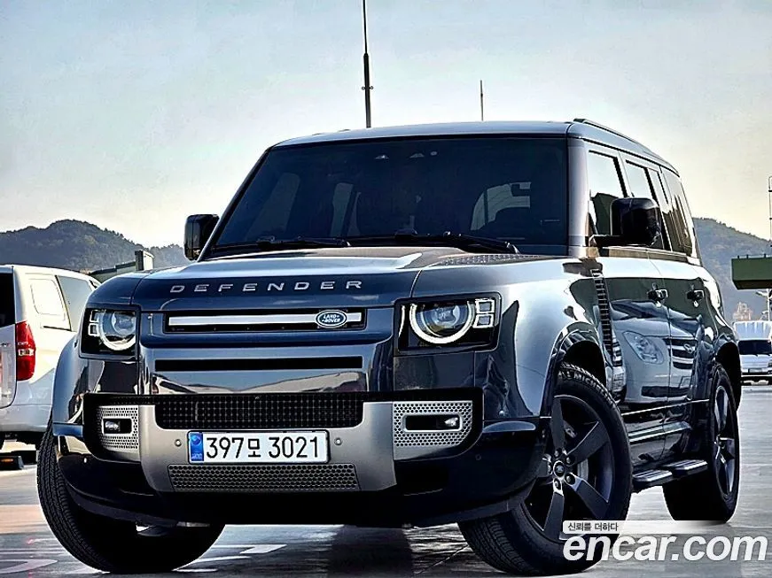 Land Rover Defender — фото 1