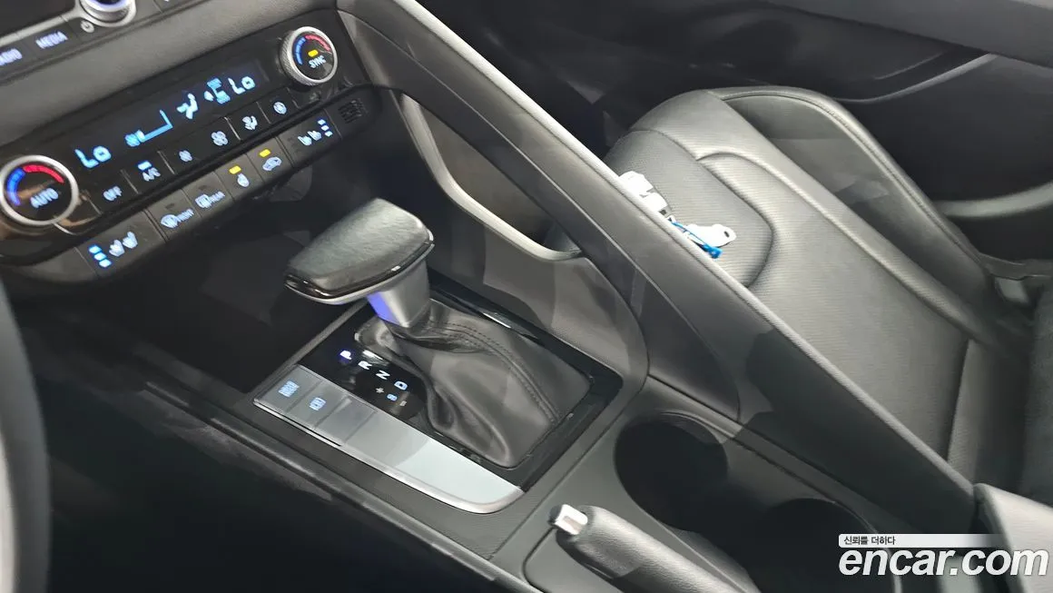 Hyundai AVANTE — фото 9