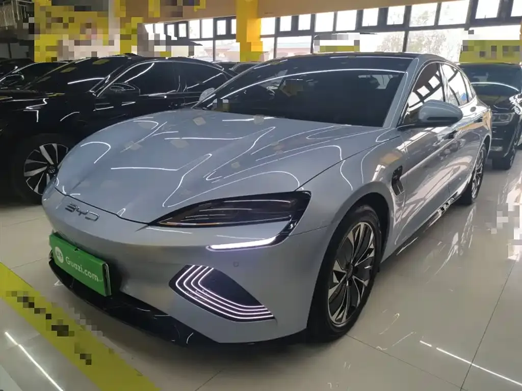 BYD Seal — фото 2