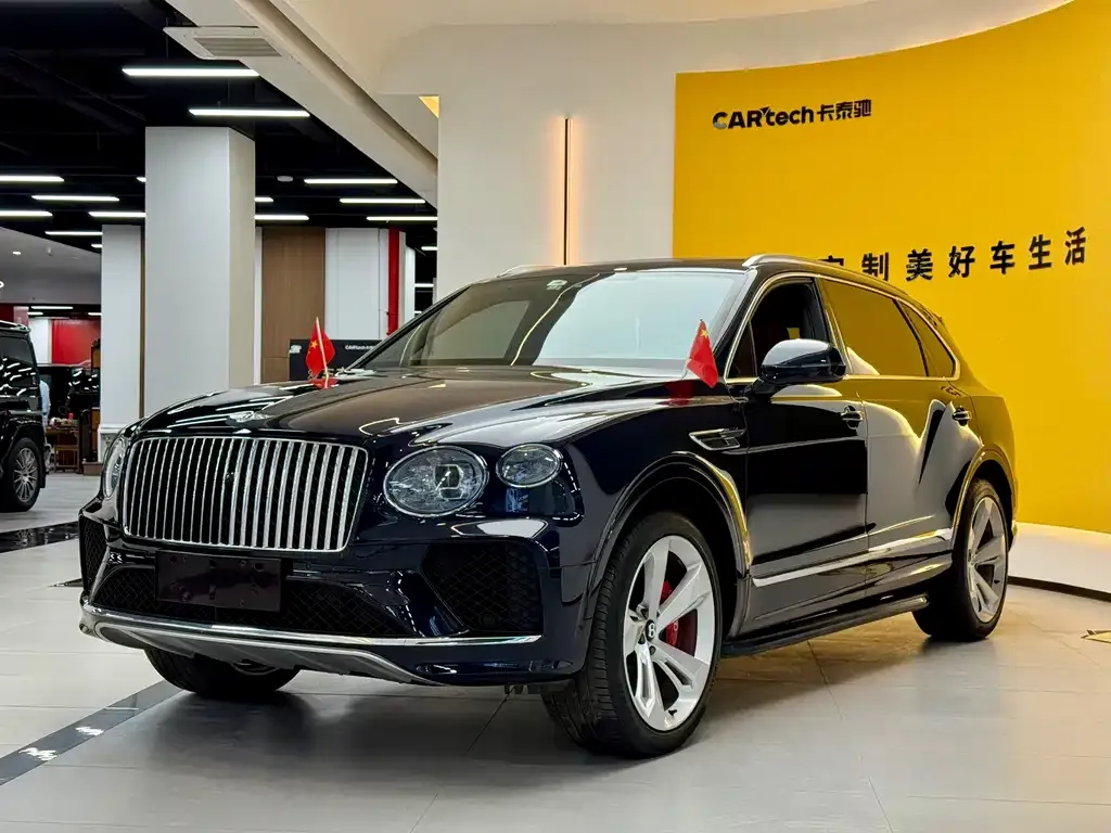 Bentley Bentayga — фото 1