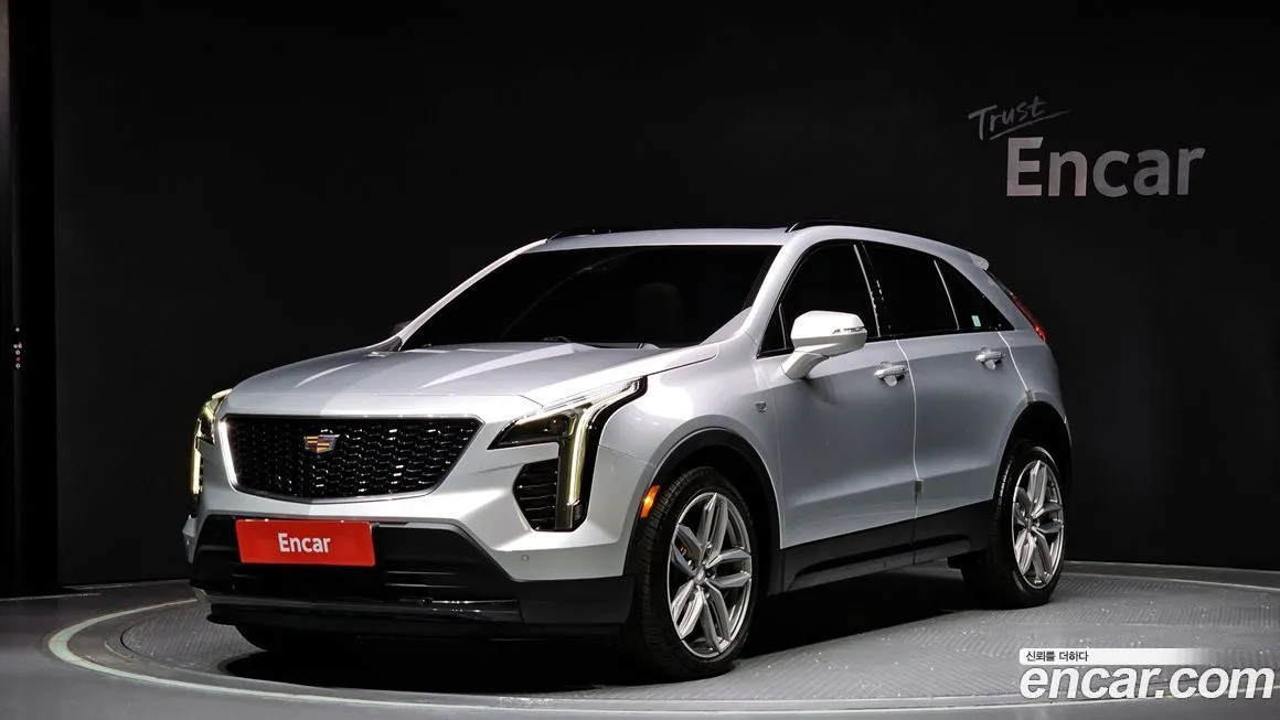 Cadillac XT4 — фото 1