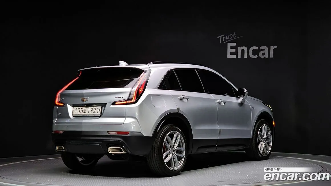 Cadillac XT4 — фото 2