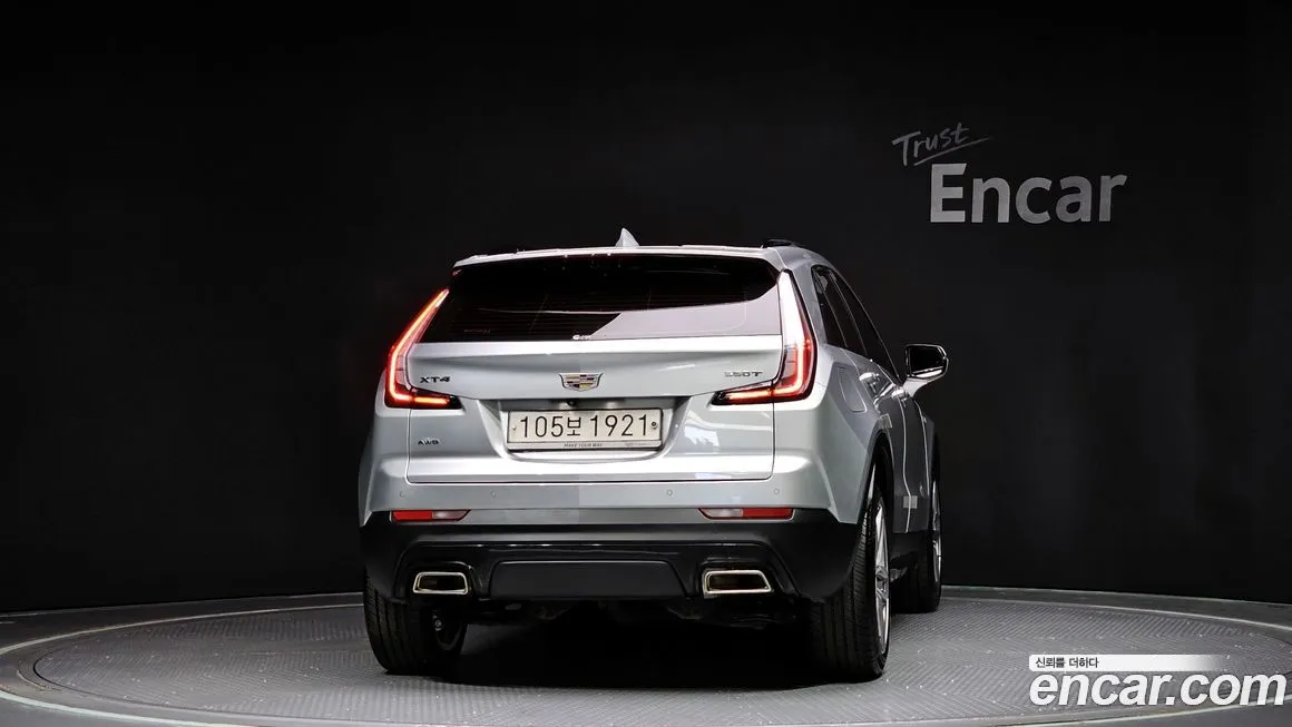 Cadillac XT4 — фото 4