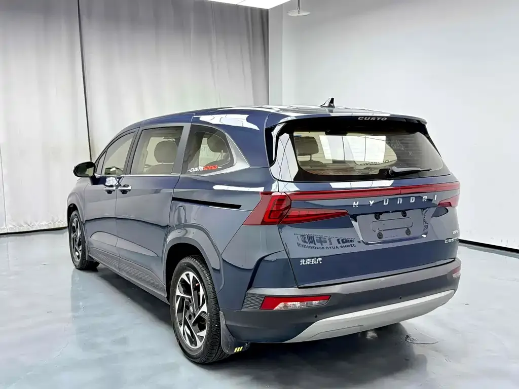Hyundai Custo — фото 6