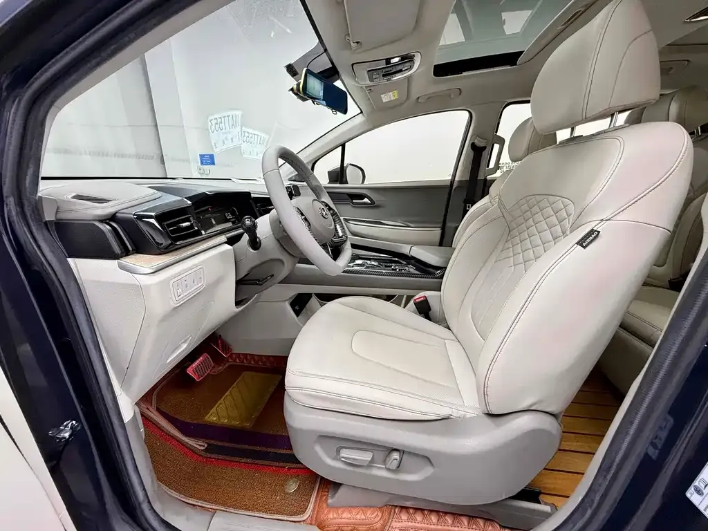 Hyundai Custo — фото 9