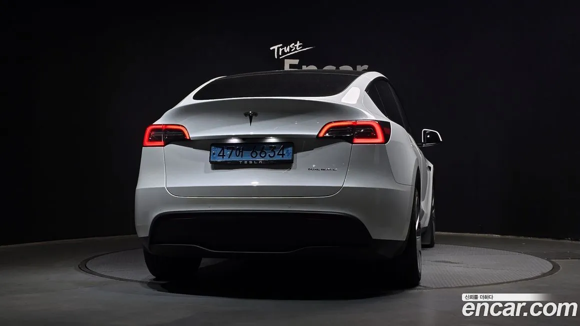 Tesla Model Y — фото 4