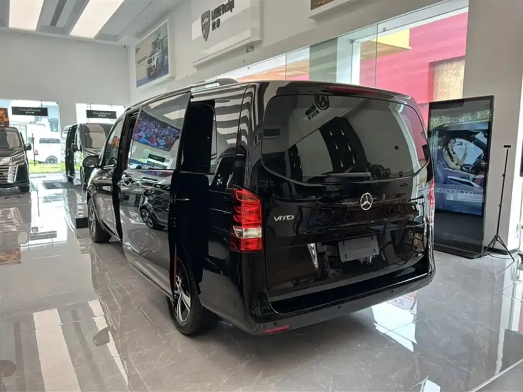 Mercedes-Benz Vito — фото 10