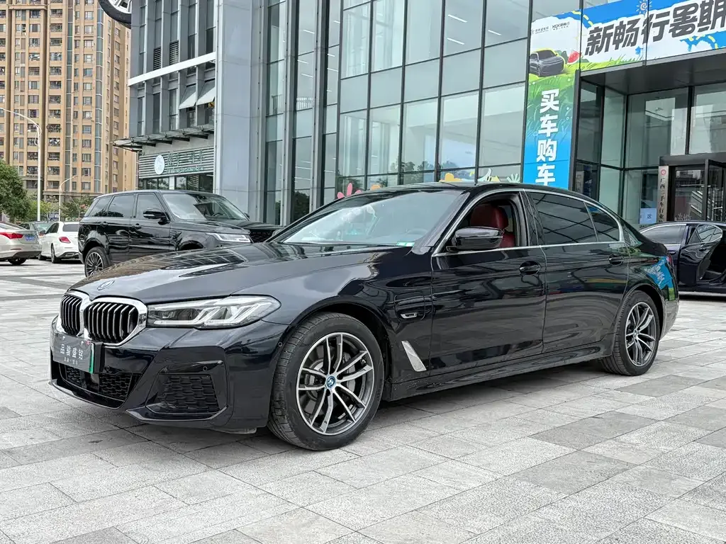 BMW 5 Series New Energy — фото 1
