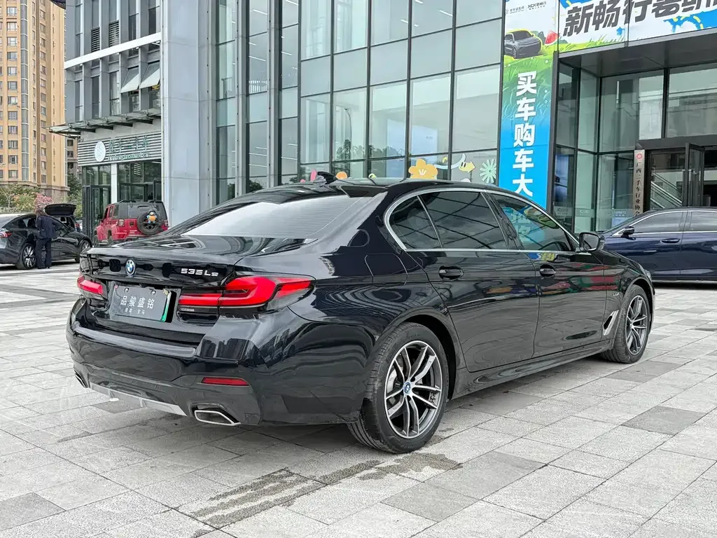 BMW 5 Series New Energy — фото 7