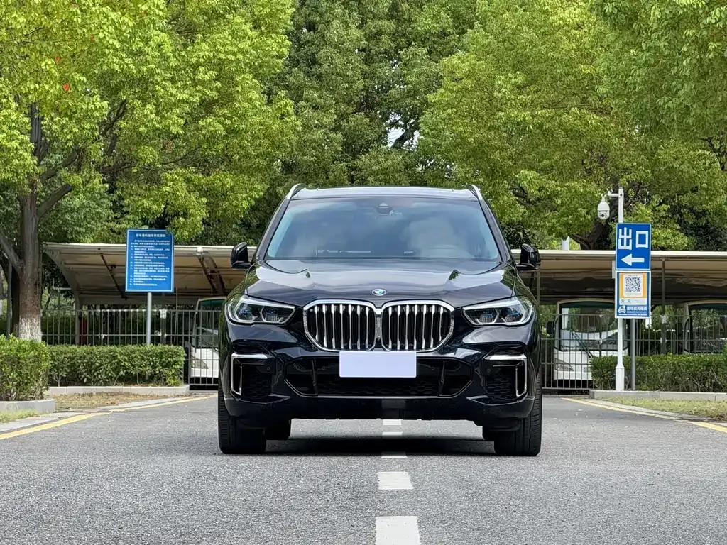 BMW X5 — фото 2