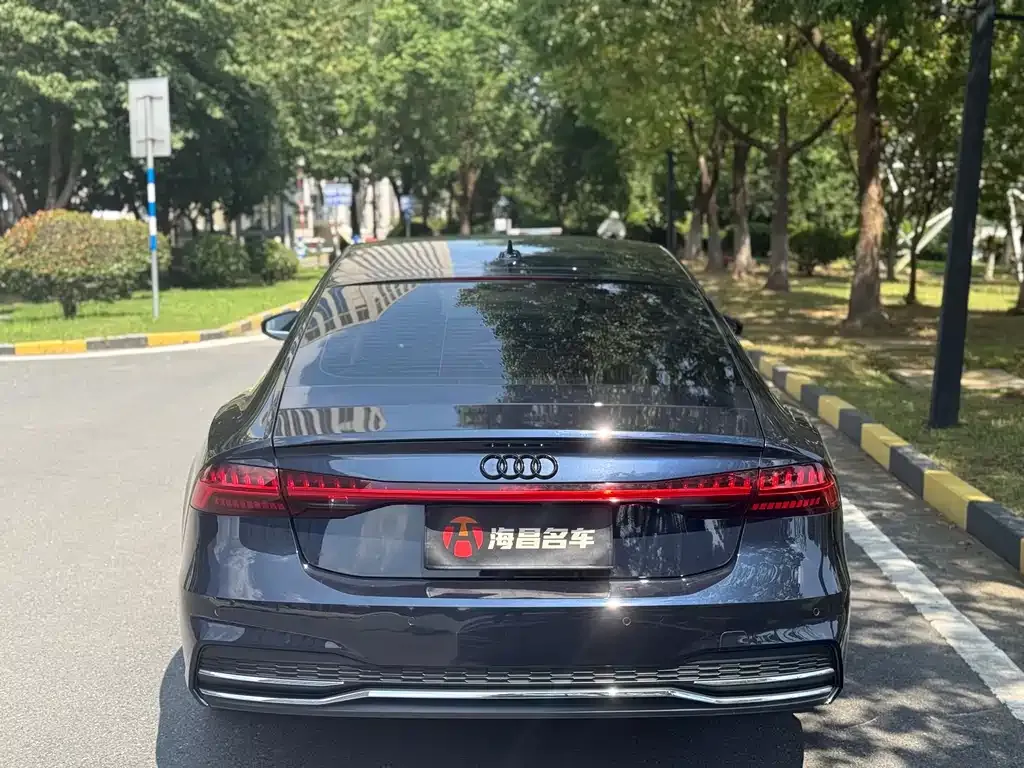 Audi A7 — фото 5