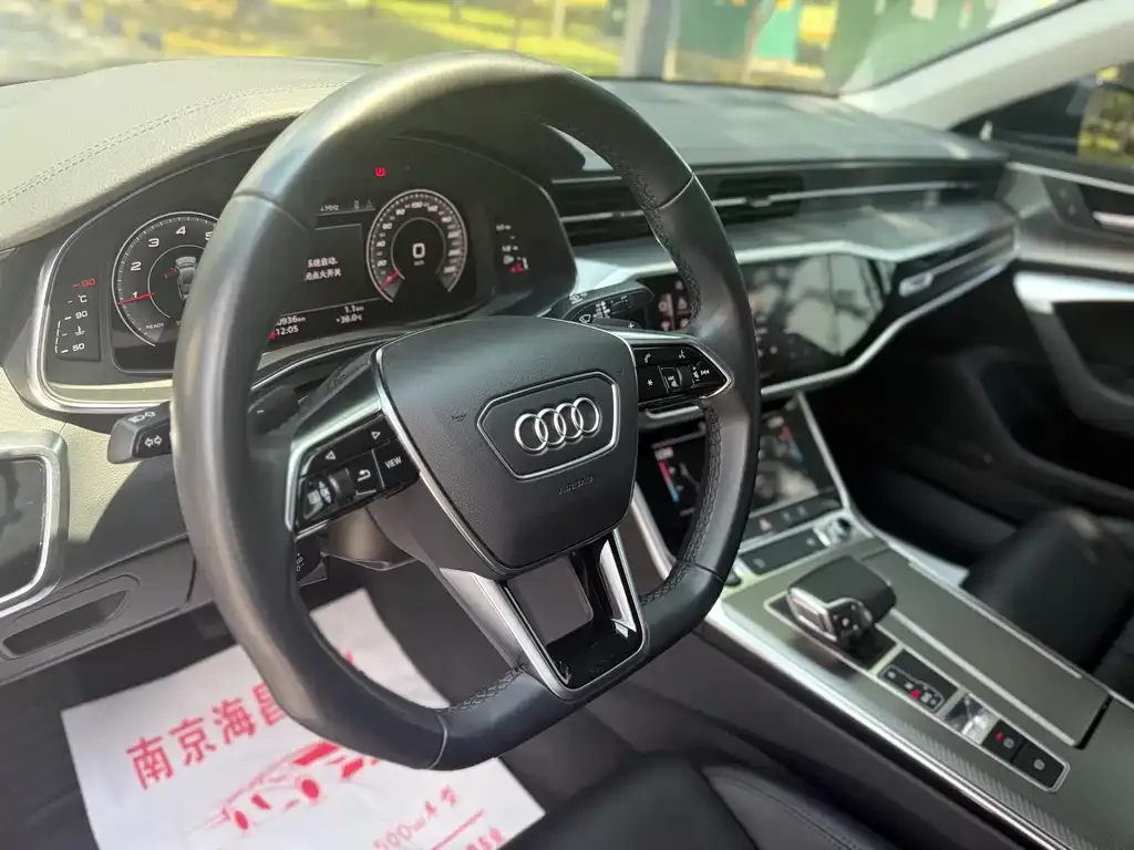 Audi A7 — фото 7