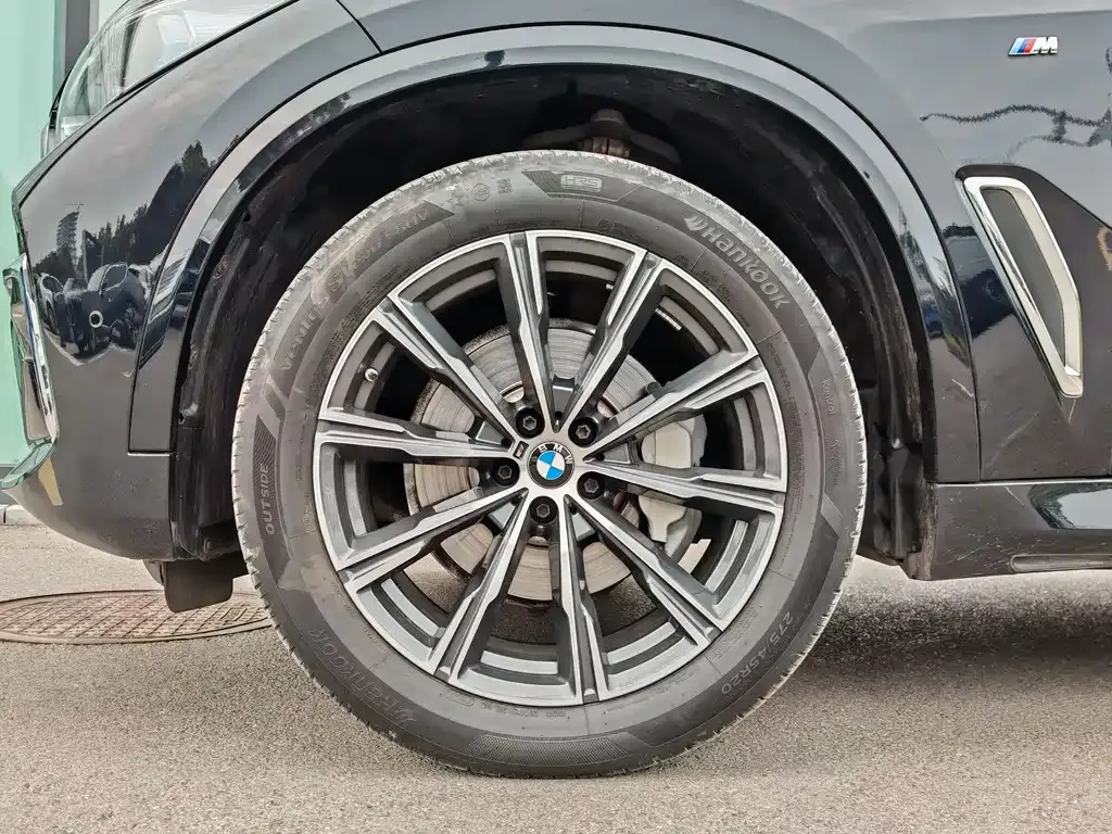BMW X5 — фото 9