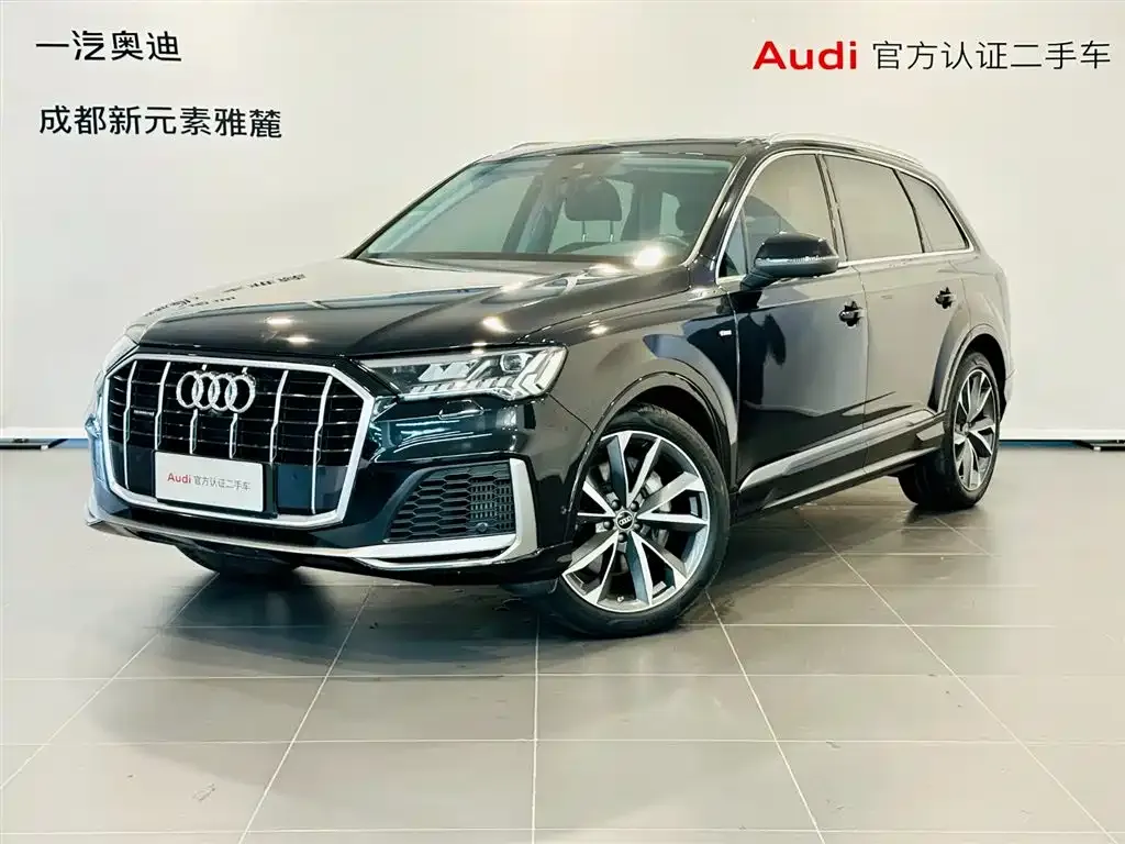 Audi Q7 — фото 1