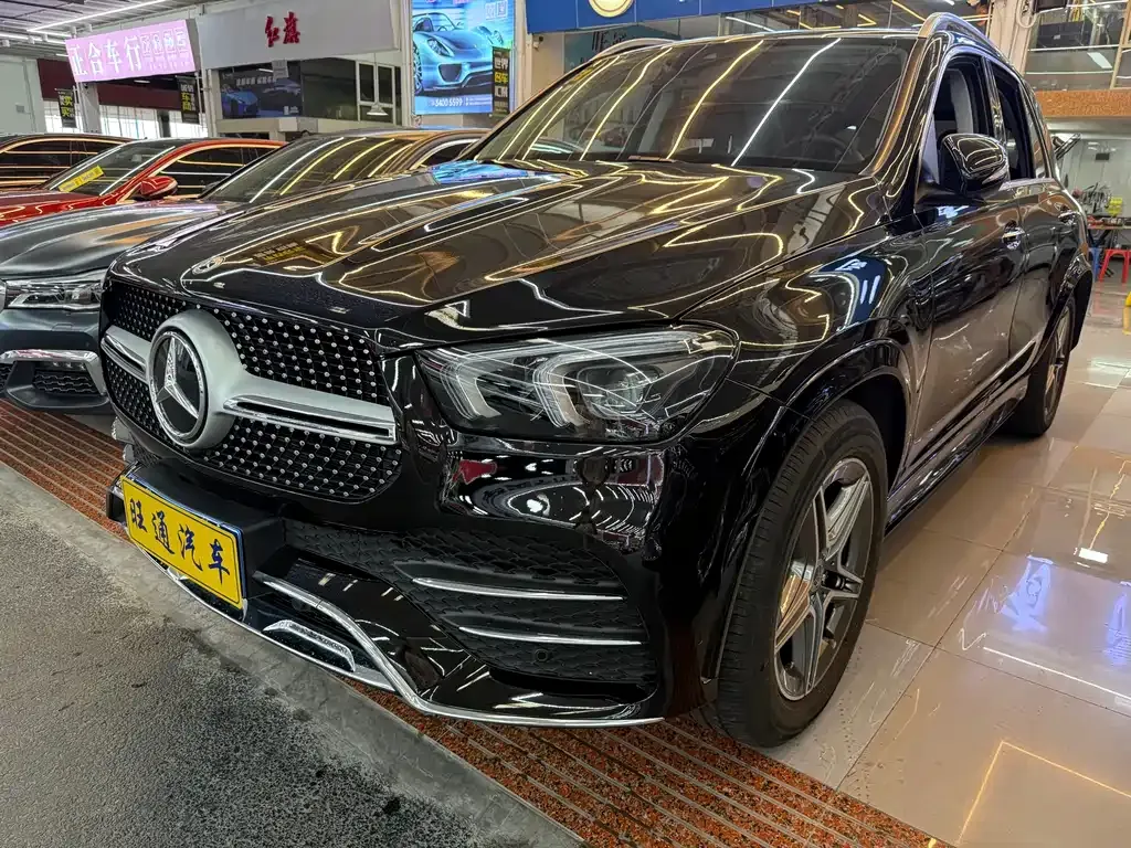 Mercedes-Benz GLE — фото 1