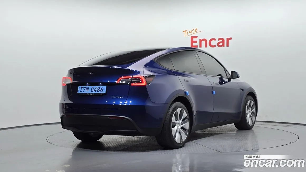 Tesla Model Y — фото 2