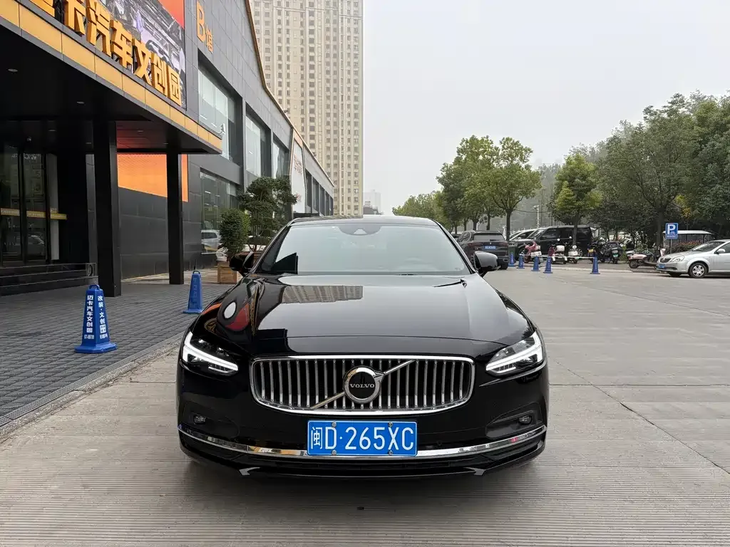 Volvo S90 — фото 2