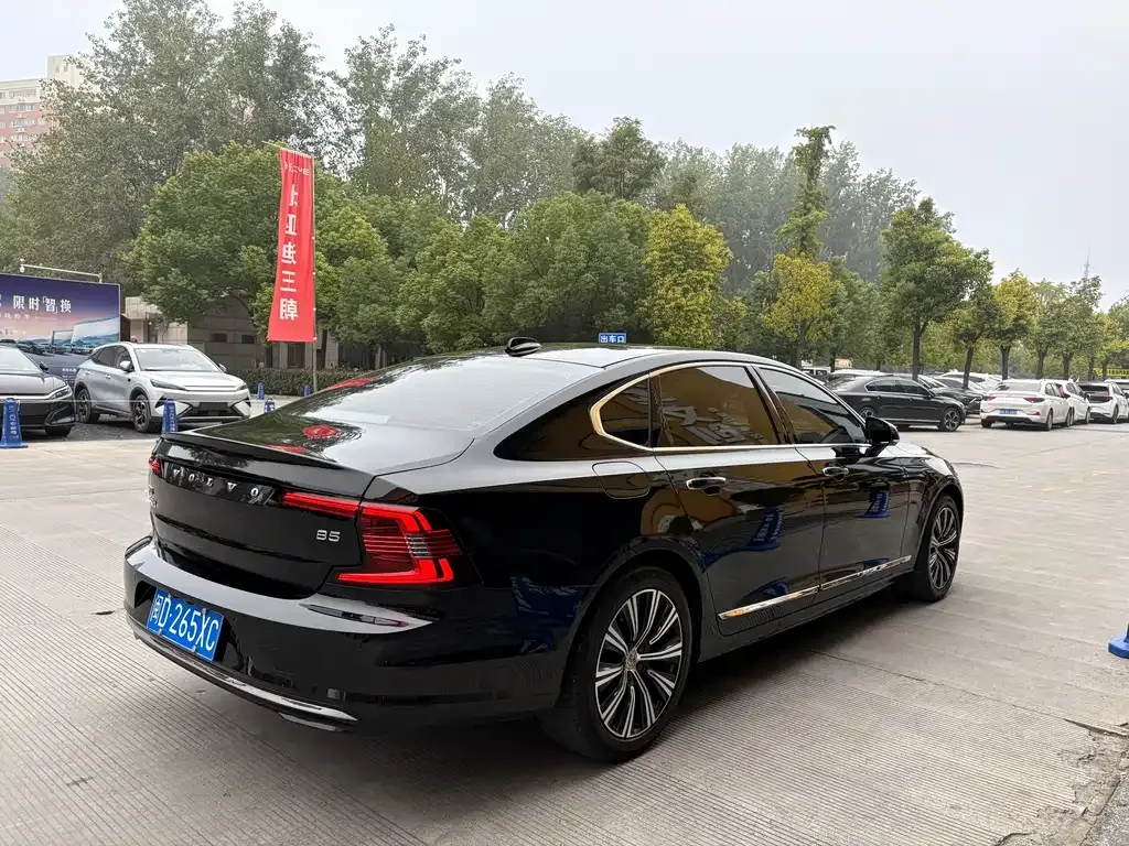 Volvo S90 — фото 6