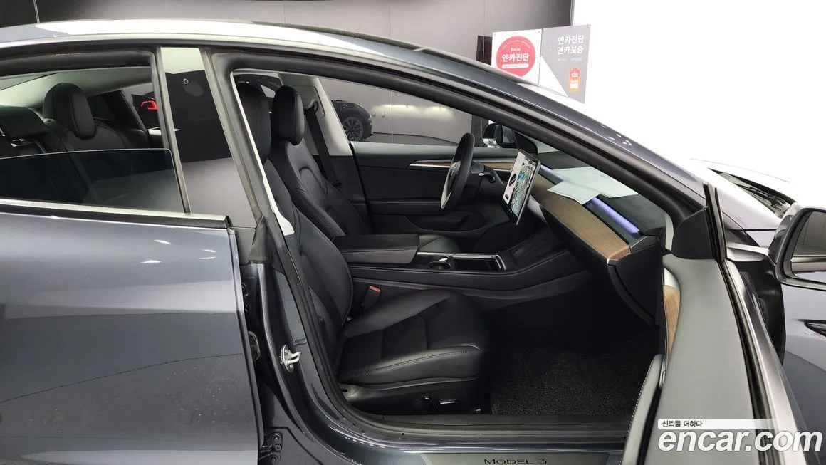 Tesla Model 3 — фото 10