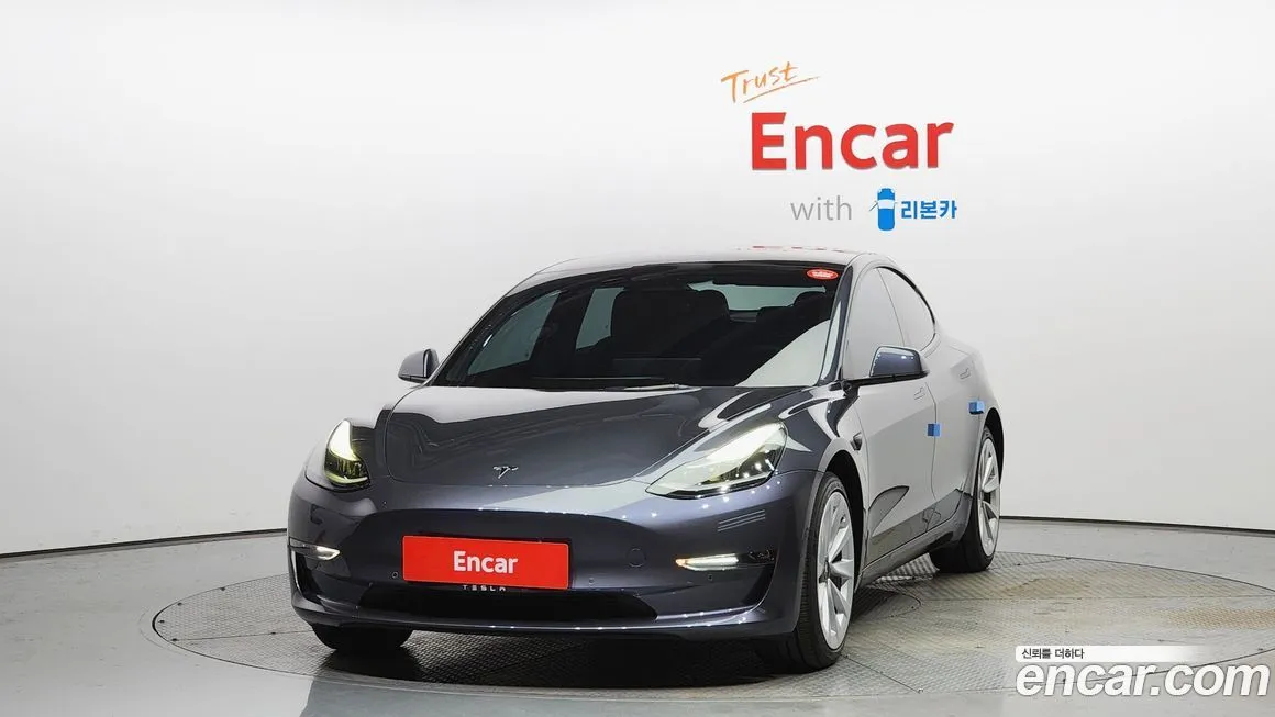 Tesla Model 3 — фото 3
