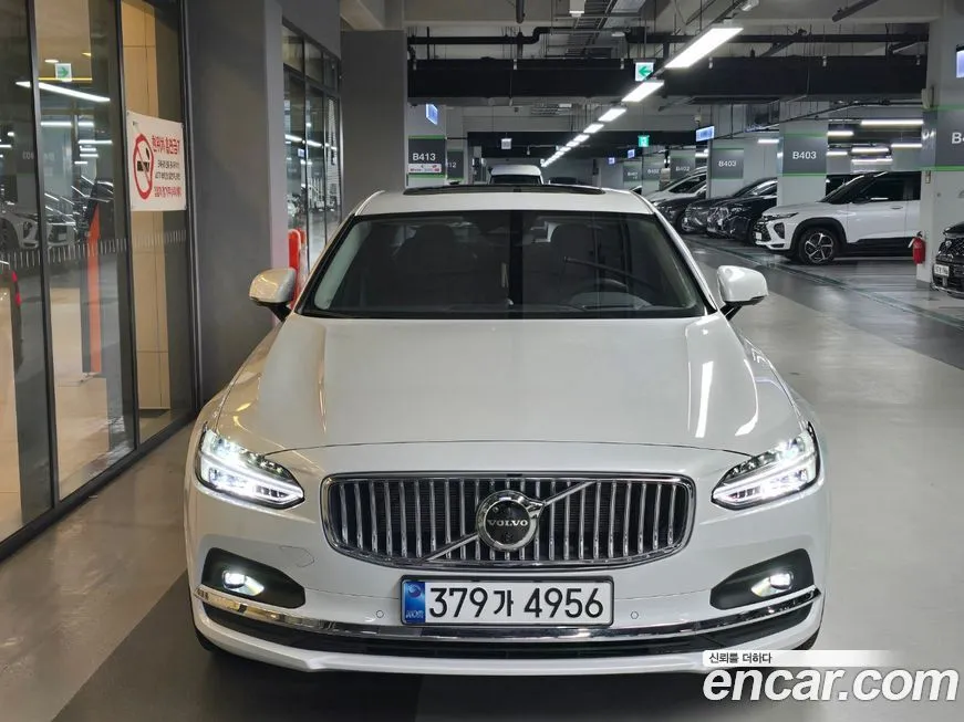 Volvo S90 — фото 1
