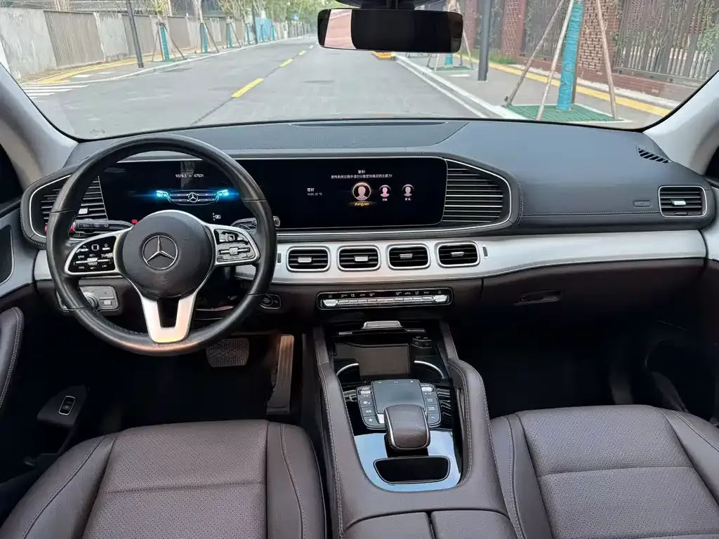 Mercedes-Benz GLE — фото 6