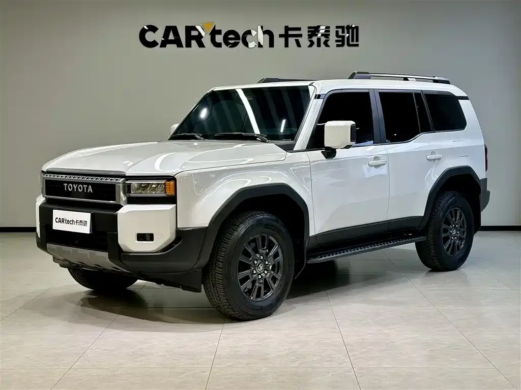 Toyota Prado — фото 1