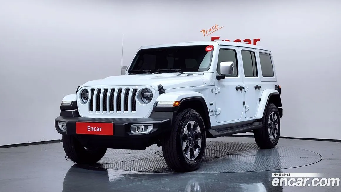 Jeep Wrangler — фото 1