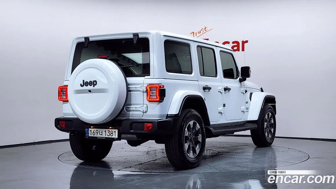 Jeep Wrangler — фото 2