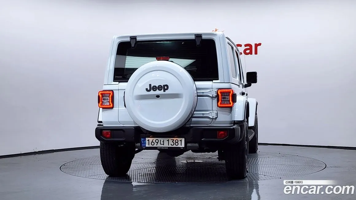 Jeep Wrangler — фото 4