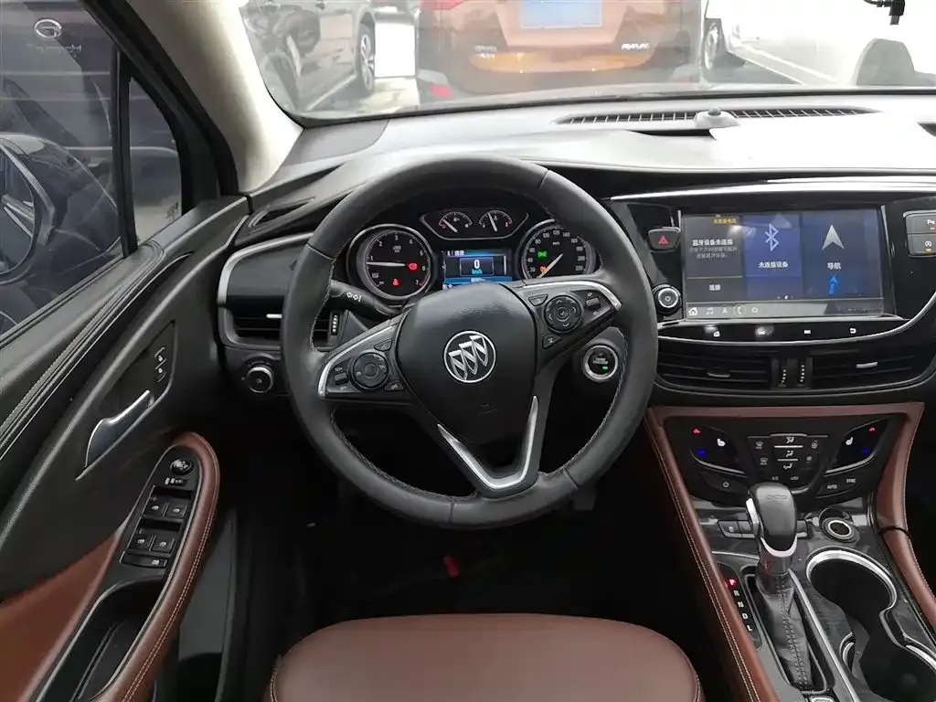 Buick Envision Plus — фото 3
