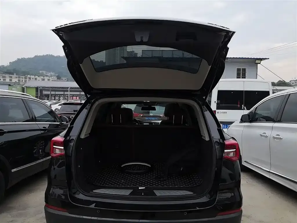 Buick Envision Plus — фото 9