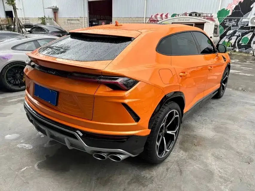 Lamborghini Urus — фото 9