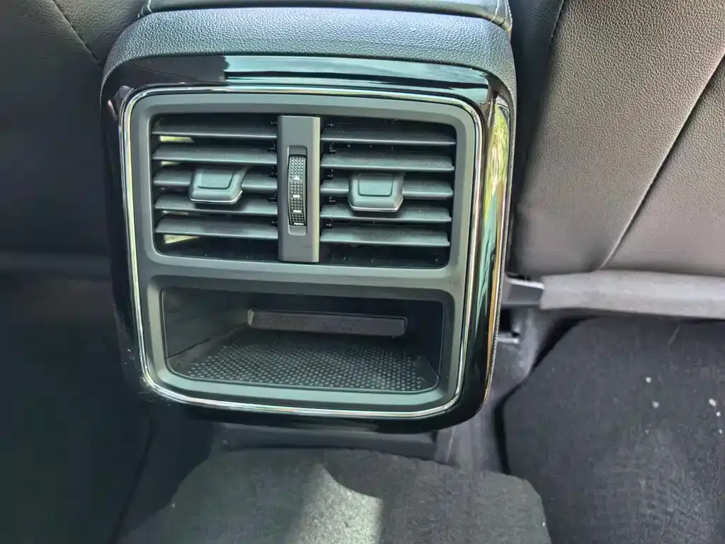 Volkswagen Passat — фото 7