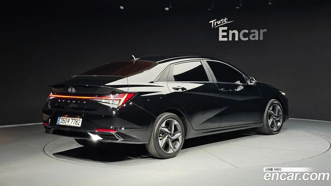 Hyundai AVANTE — фото 2